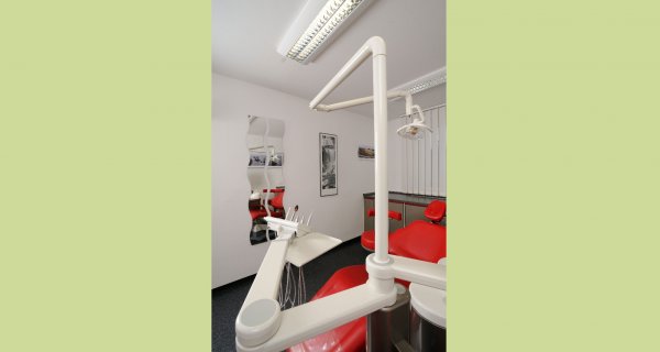 Behandlungszimmer 2 - Prophylaxe/Behandlung